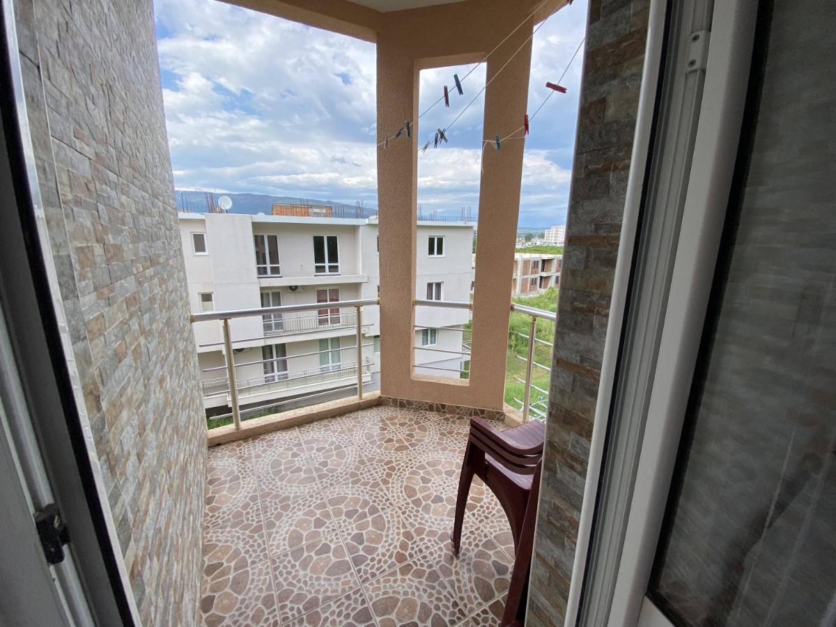Guest House Koliqi - Hotel & Apartments Улцин Екстериор снимка